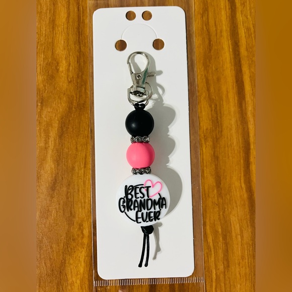 Handmade Accessories - 🔥Pink And Black “Best Grandma Ever” Keychain🔥